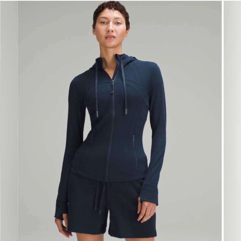 SOLD ——-Lululemon Hooded Define Navy 10